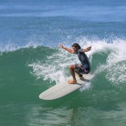 Olaian 500 Hard Top Epoxi Sufboard Mini Malibu Hybrid 8' 63L W/ FCS Type Soft Edge Fins