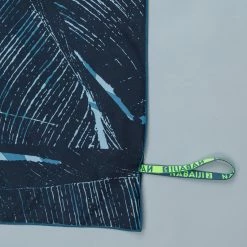 Nabaiji Microfibre Swimming Towel Size XL 110 X 175 Cm - Print