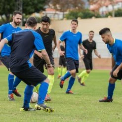 Kipsta F500 Soccer Shorts Adult Snorkeling & Scubadiving